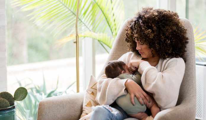 5 Helpful Tips To Maintaining Your Breastmilk Supply